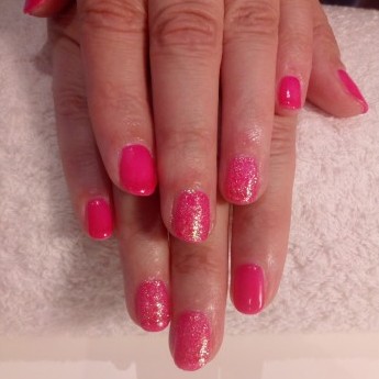 Barbie pink met roze glitter.jpg